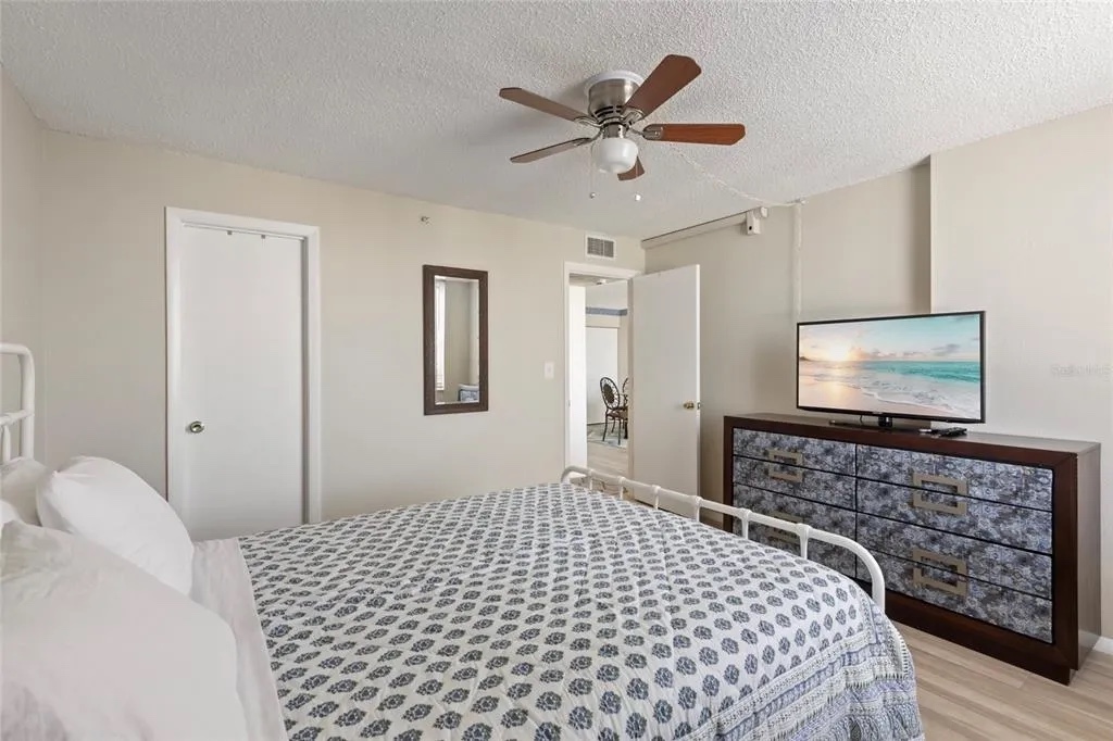 Dolphin Point at Island Estates